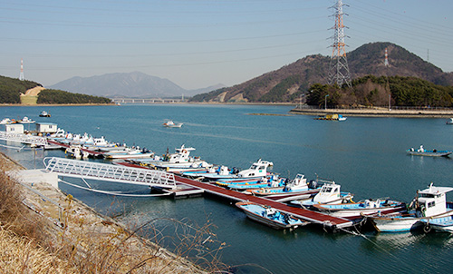 New Aluminum Pontoon Marina completed in Seongju-ho, Korea